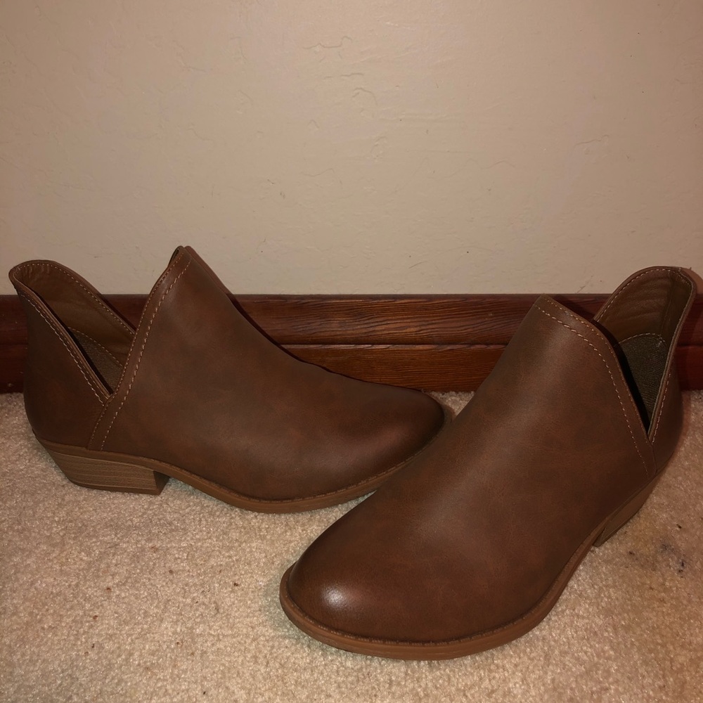 Short booties